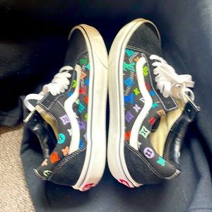 Vans Tennis Shoes (Rare)